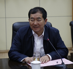 李校长_MG_7482 - 副本.JPG